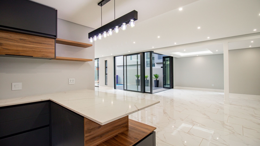 4 Bedroom Property for Sale in Morningside Manor Gauteng