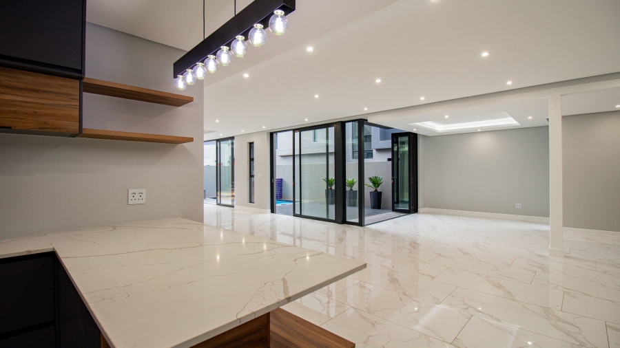 4 Bedroom Property for Sale in Morningside Manor Gauteng