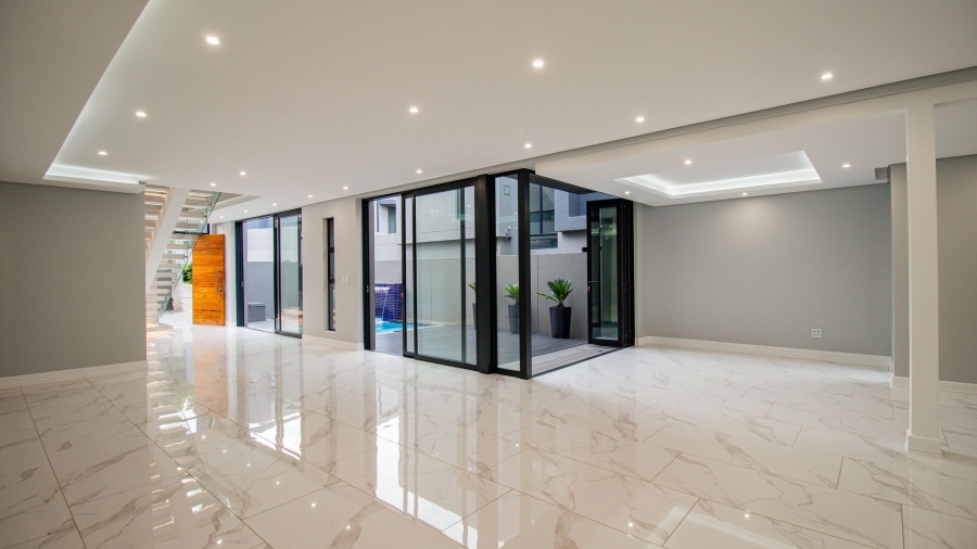 4 Bedroom Property for Sale in Morningside Manor Gauteng