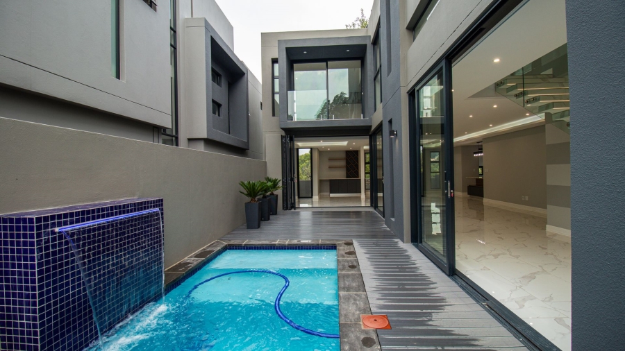 4 Bedroom Property for Sale in Morningside Manor Gauteng