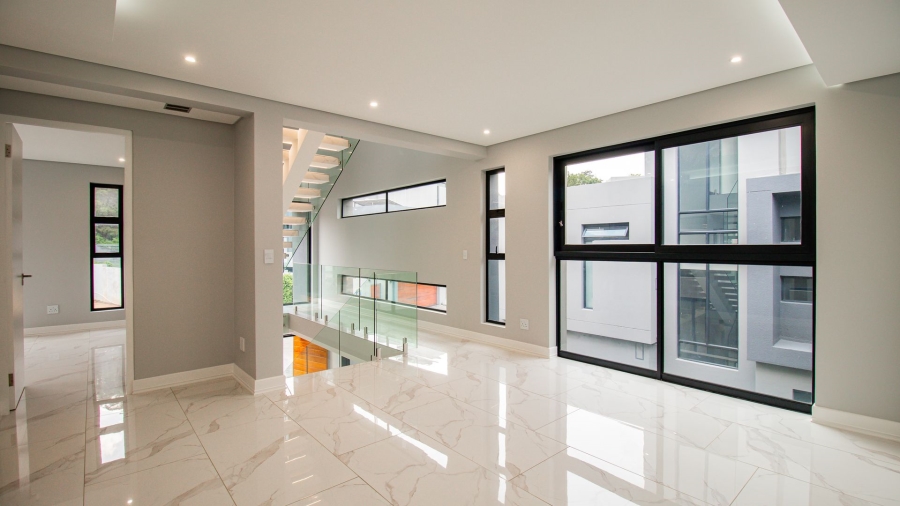 4 Bedroom Property for Sale in Morningside Manor Gauteng