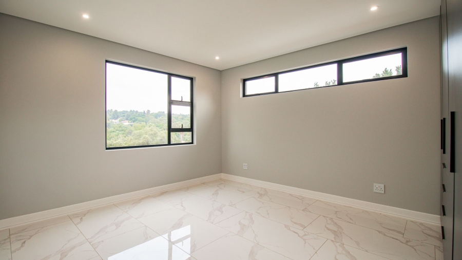 4 Bedroom Property for Sale in Morningside Manor Gauteng