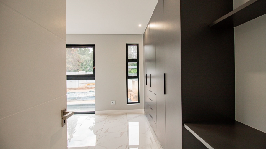 4 Bedroom Property for Sale in Morningside Manor Gauteng