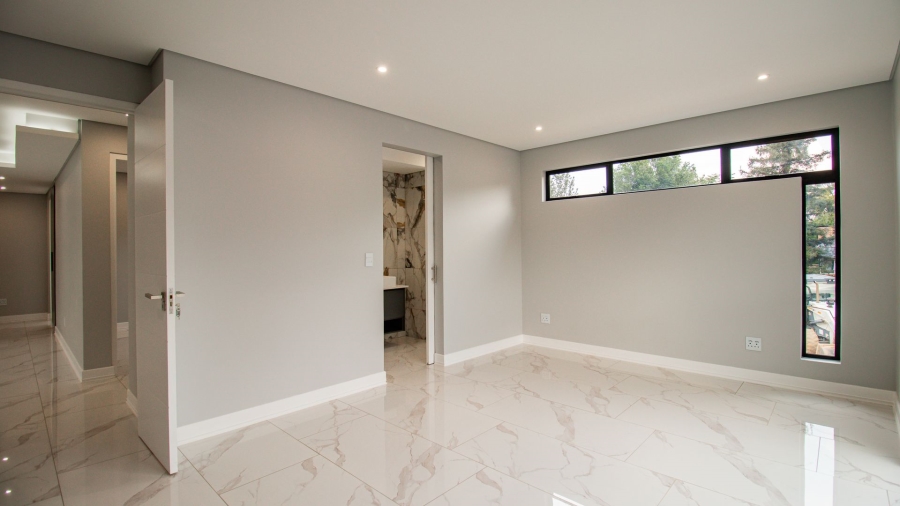 4 Bedroom Property for Sale in Morningside Manor Gauteng