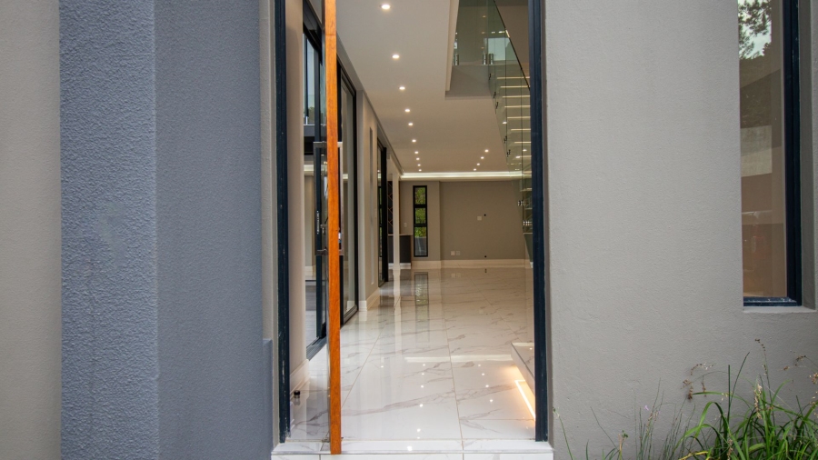 4 Bedroom Property for Sale in Morningside Manor Gauteng