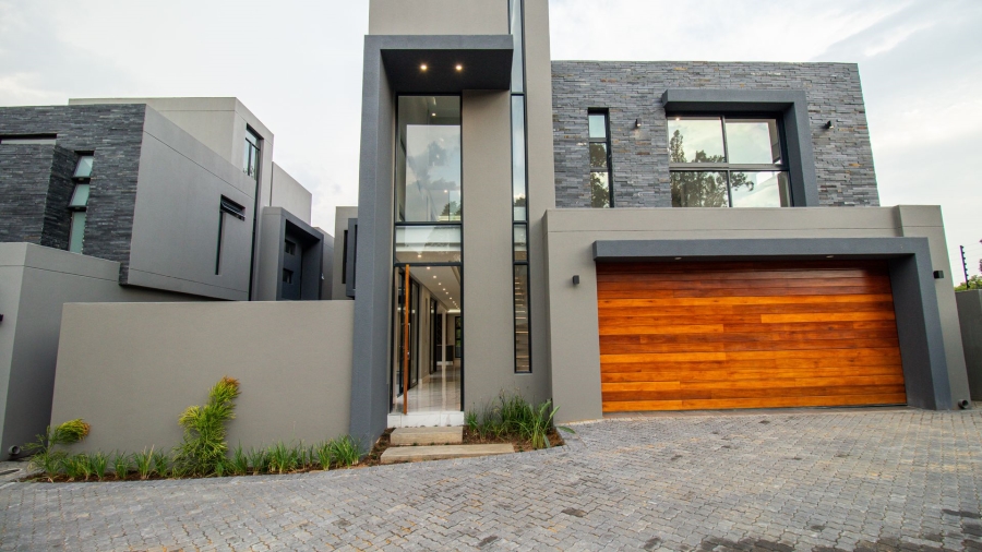 4 Bedroom Property for Sale in Morningside Manor Gauteng