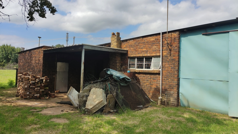 6 Bedroom Property for Sale in Vaalbank Gauteng