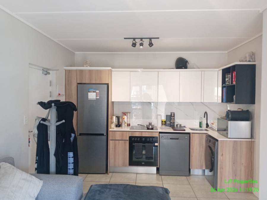 To Let 1 Bedroom Property for Rent in Waterfall Gauteng