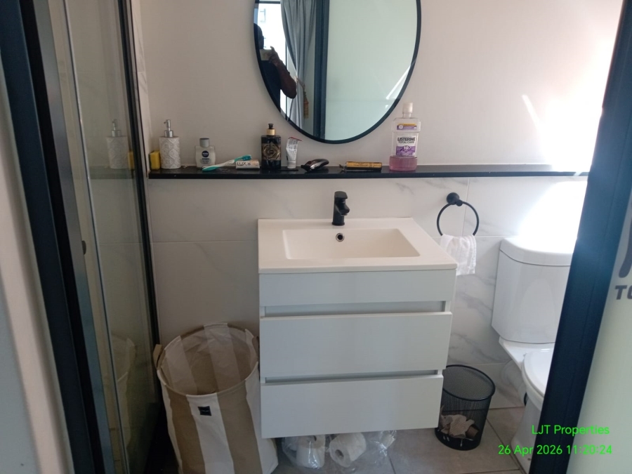 To Let 1 Bedroom Property for Rent in Waterfall Gauteng