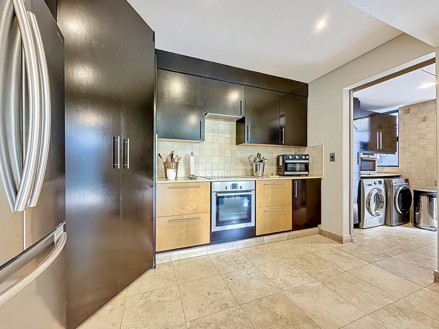 3 Bedroom Property for Sale in Lombardy Estate Gauteng