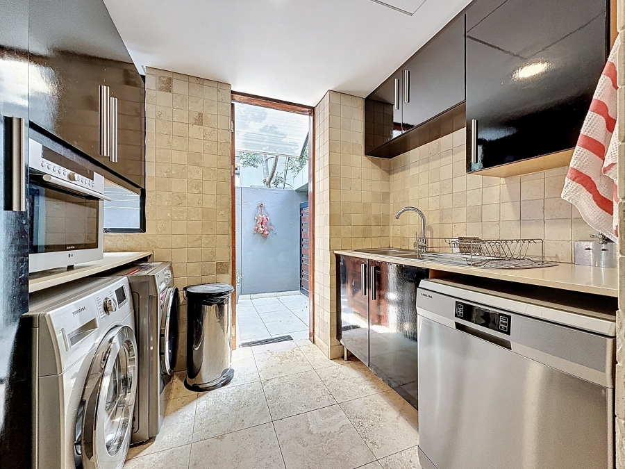 3 Bedroom Property for Sale in Lombardy Estate Gauteng