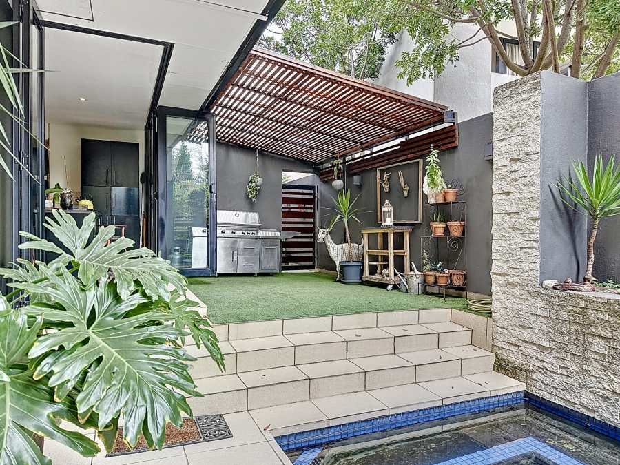 3 Bedroom Property for Sale in Lombardy Estate Gauteng