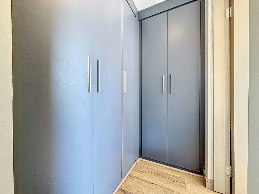 3 Bedroom Property for Sale in Lombardy Estate Gauteng