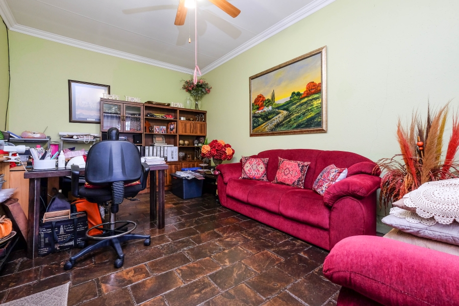 3 Bedroom Property for Sale in Tarlton Gauteng