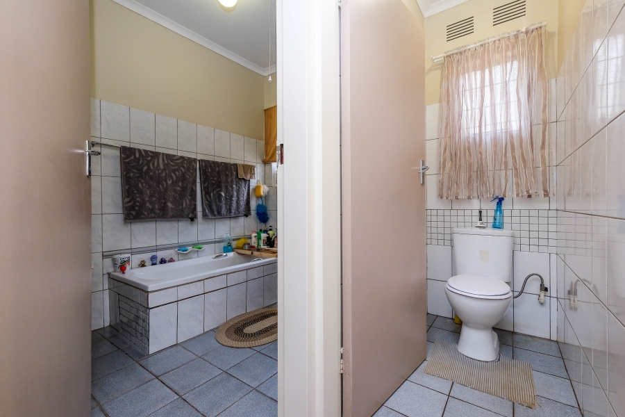 3 Bedroom Property for Sale in Tarlton Gauteng