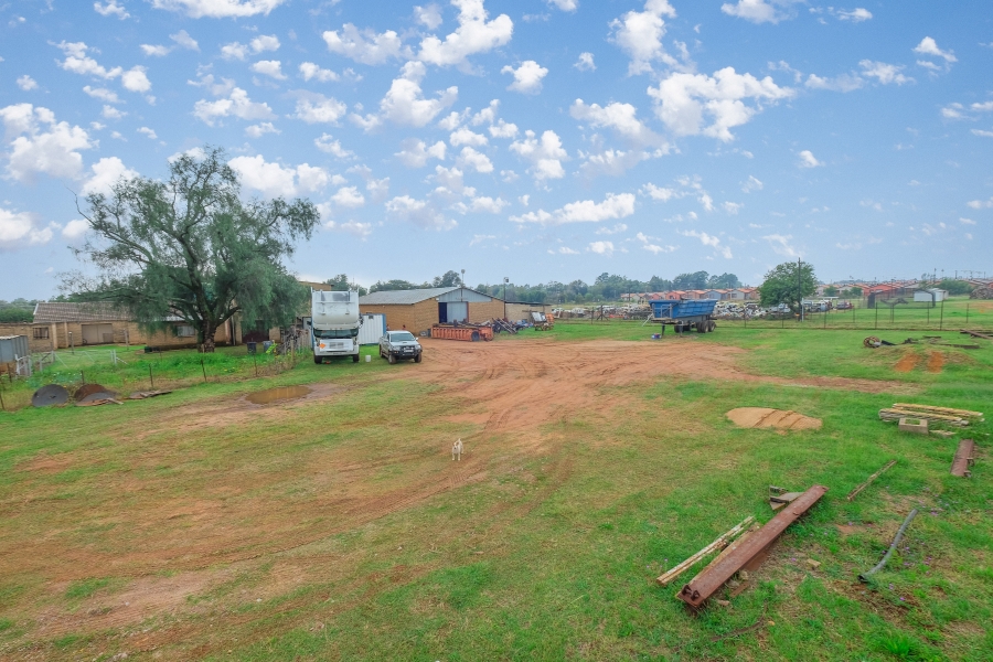 3 Bedroom Property for Sale in Tarlton Gauteng