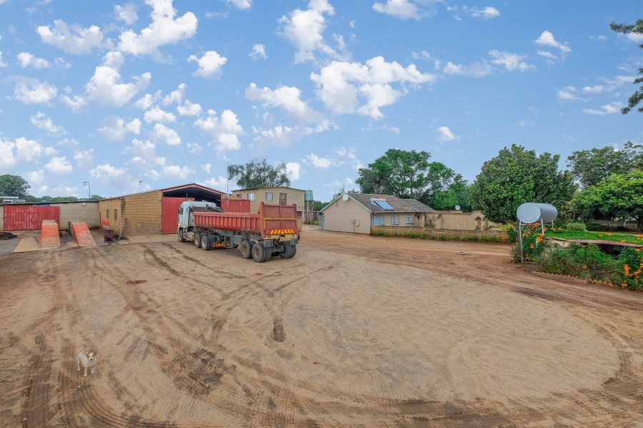 3 Bedroom Property for Sale in Tarlton Gauteng