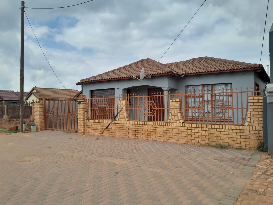 3 Bedroom Property for Sale in Mahube Valley Gauteng
