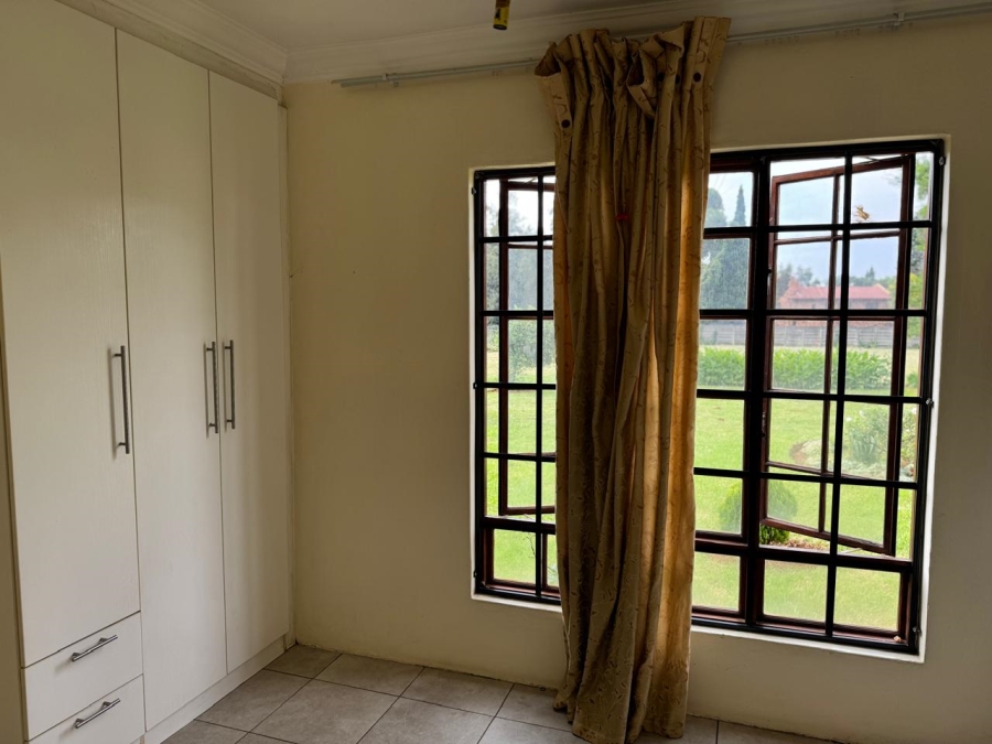 8 Bedroom Property for Sale in Glen Austin Gauteng