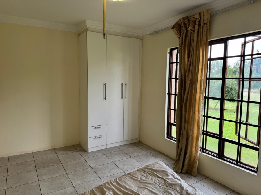 8 Bedroom Property for Sale in Glen Austin Gauteng