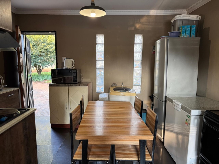 8 Bedroom Property for Sale in Glen Austin Gauteng