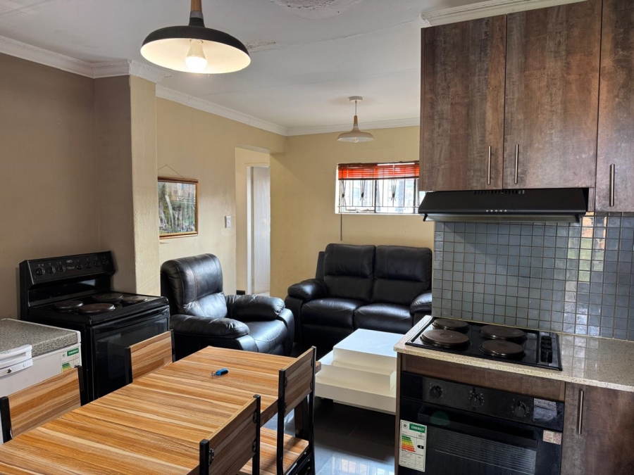 8 Bedroom Property for Sale in Glen Austin Gauteng