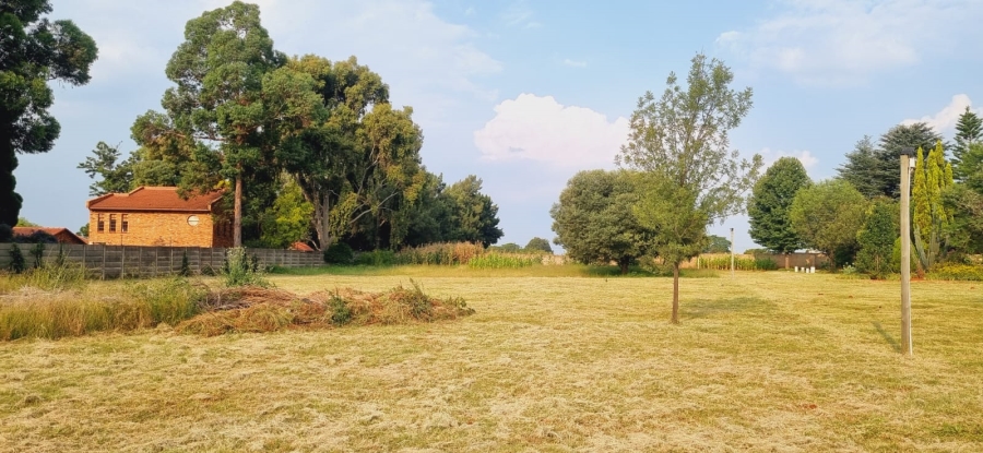 8 Bedroom Property for Sale in Glen Austin Gauteng