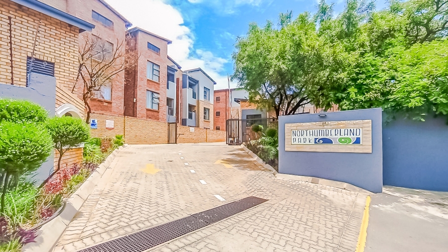 2 Bedroom Property for Sale in North Riding Gauteng