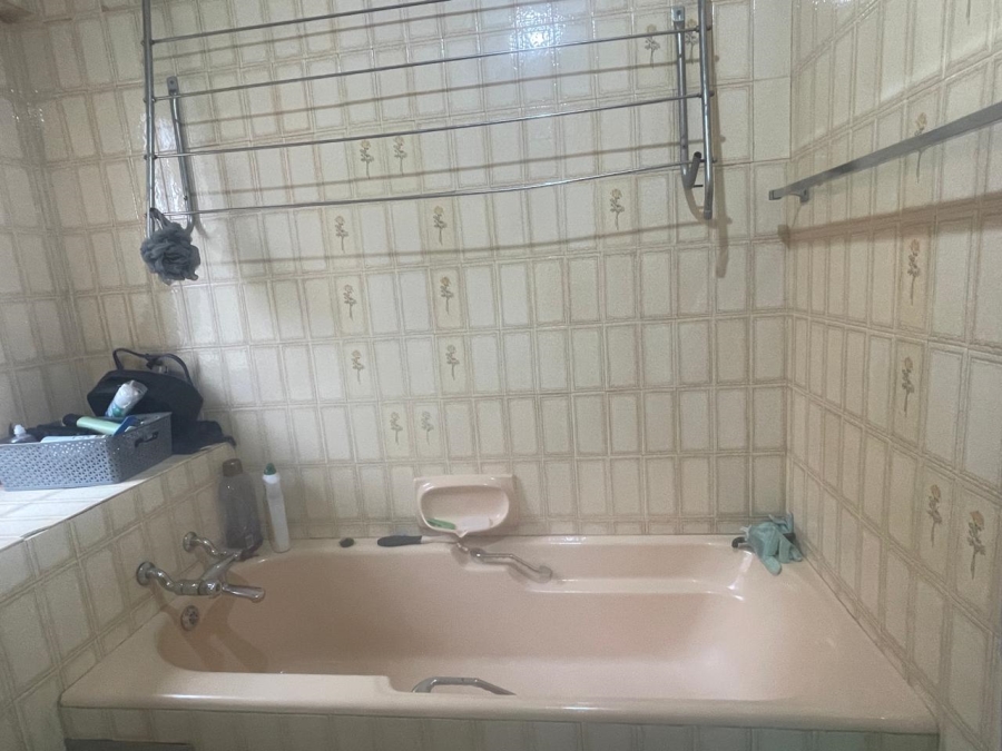 2 Bedroom Property for Sale in Sunnyside Gauteng