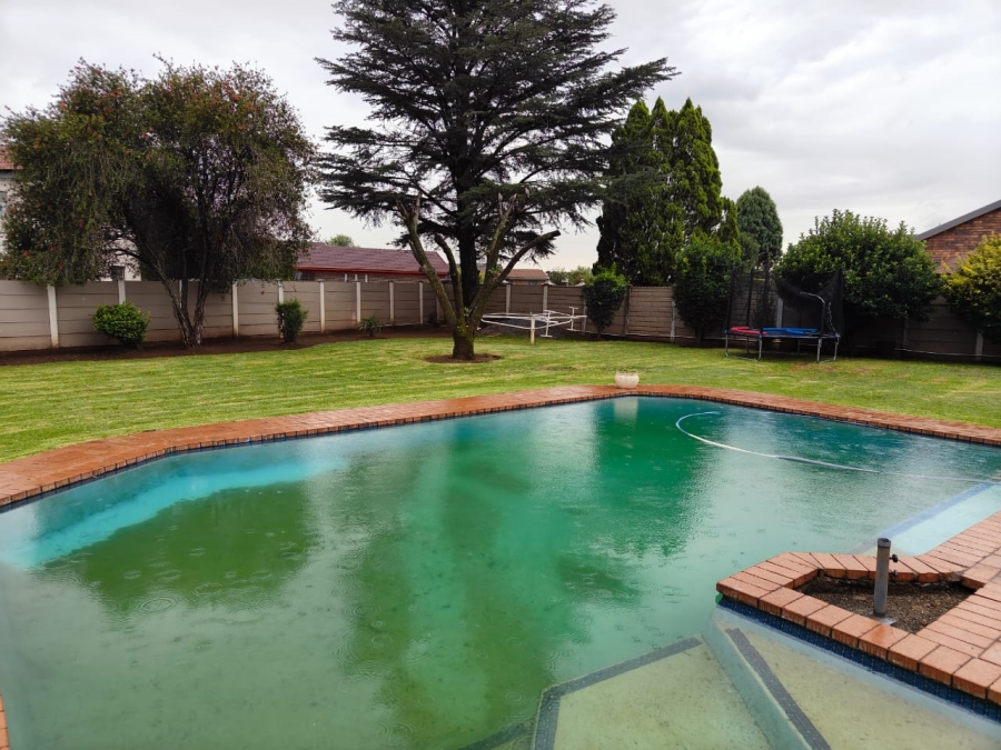 To Let 3 Bedroom Property for Rent in Waldrift Gauteng