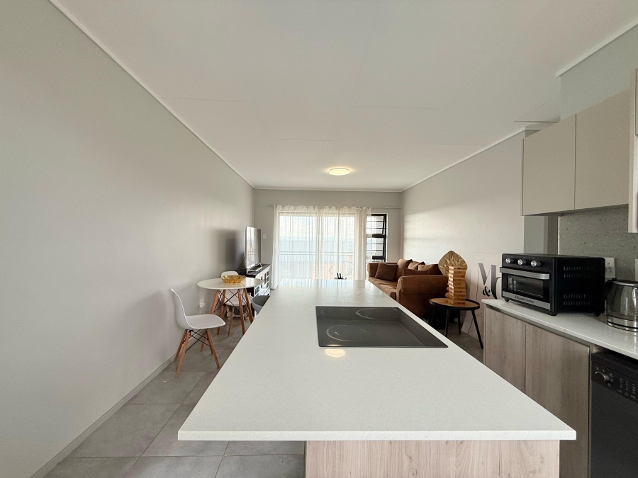 To Let 2 Bedroom Property for Rent in Amberfield Gauteng