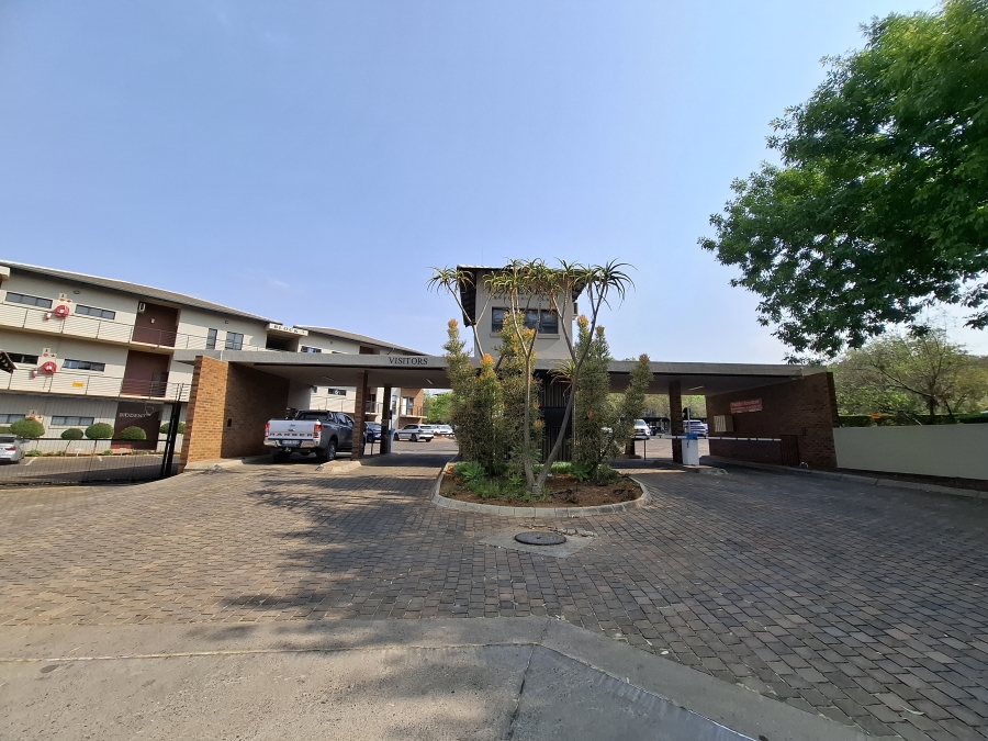 Commercial Property for Sale in Silver Lakes Gauteng