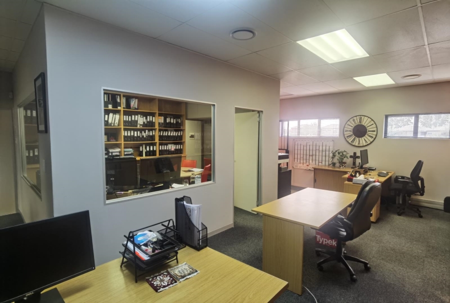 Commercial Property for Sale in Silver Lakes Gauteng