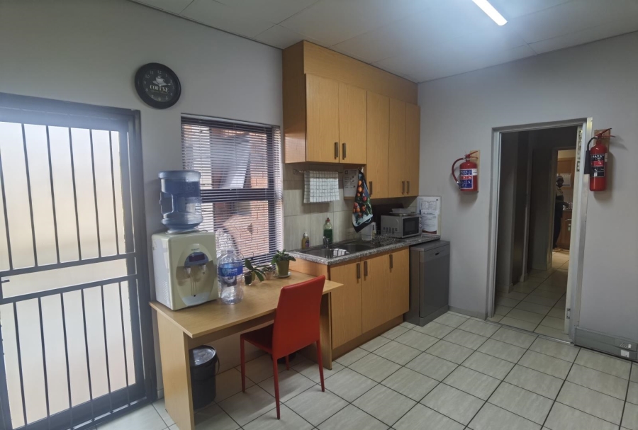 Commercial Property for Sale in Silver Lakes Gauteng