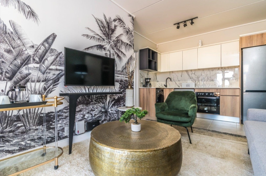 To Let 1 Bedroom Property for Rent in Waterfall Gauteng