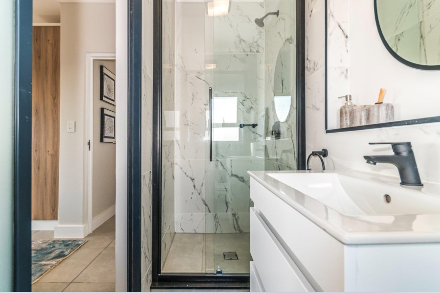 To Let 1 Bedroom Property for Rent in Waterfall Gauteng