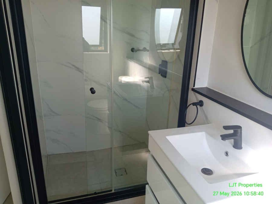 To Let 1 Bedroom Property for Rent in Waterfall Gauteng