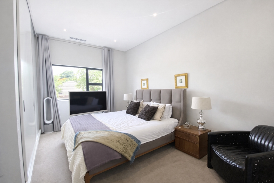 To Let 2 Bedroom Property for Rent in Rosebank Gauteng