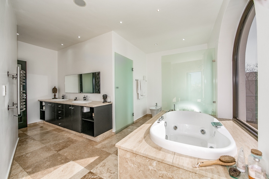 4 Bedroom Property for Sale in Dainfern Valley Gauteng