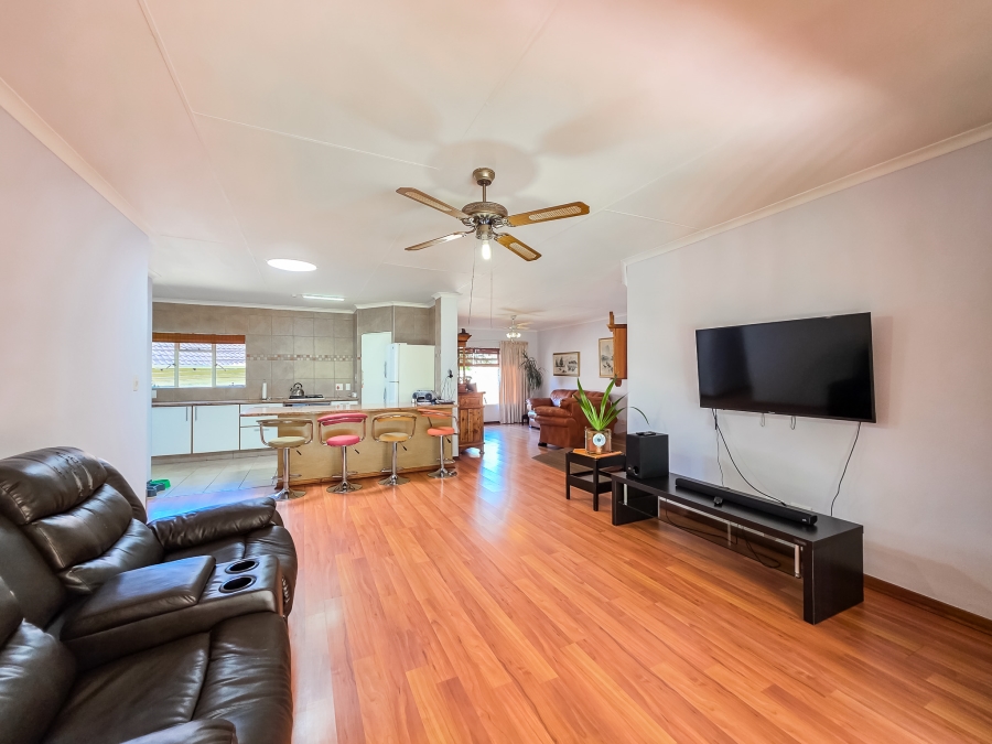 4 Bedroom Property for Sale in Moreleta Park Gauteng