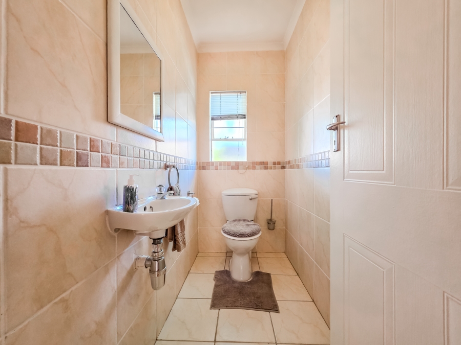 4 Bedroom Property for Sale in Moreleta Park Gauteng