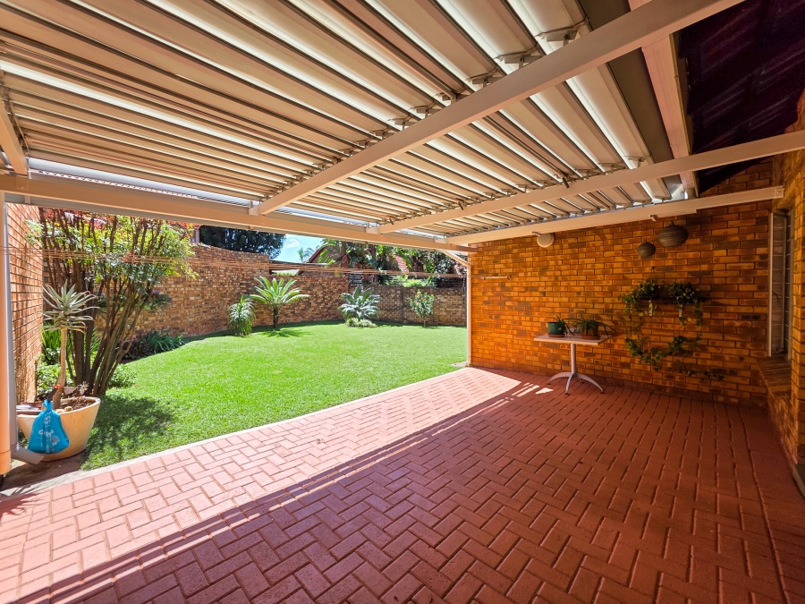 4 Bedroom Property for Sale in Moreleta Park Gauteng
