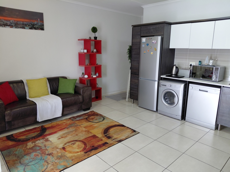 1 Bedroom Property for Sale in Greenstone Hill Gauteng