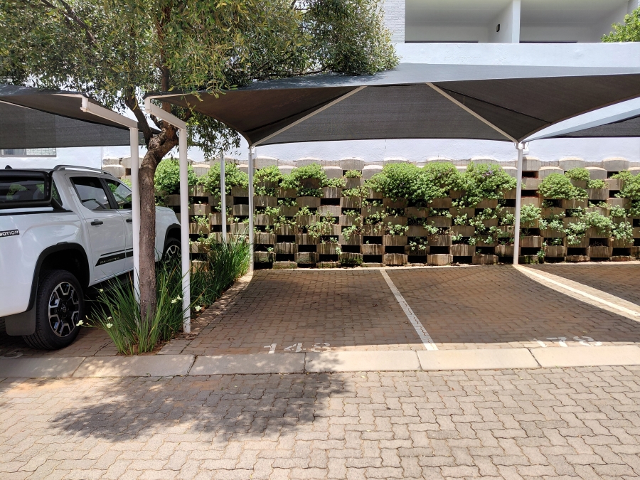 1 Bedroom Property for Sale in Greenstone Hill Gauteng