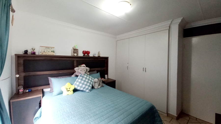 3 Bedroom Property for Sale in Parkdene Gauteng