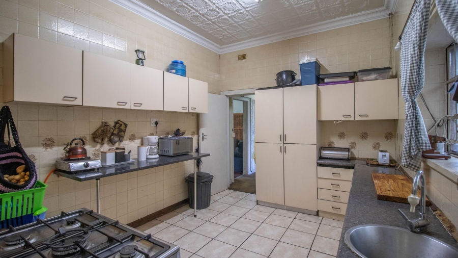 11 Bedroom Property for Sale in Parkhill Gardens Gauteng