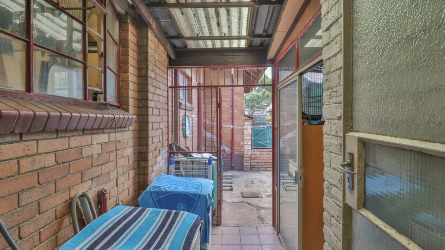 11 Bedroom Property for Sale in Parkhill Gardens Gauteng