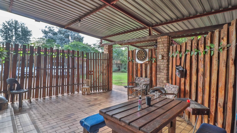 11 Bedroom Property for Sale in Parkhill Gardens Gauteng
