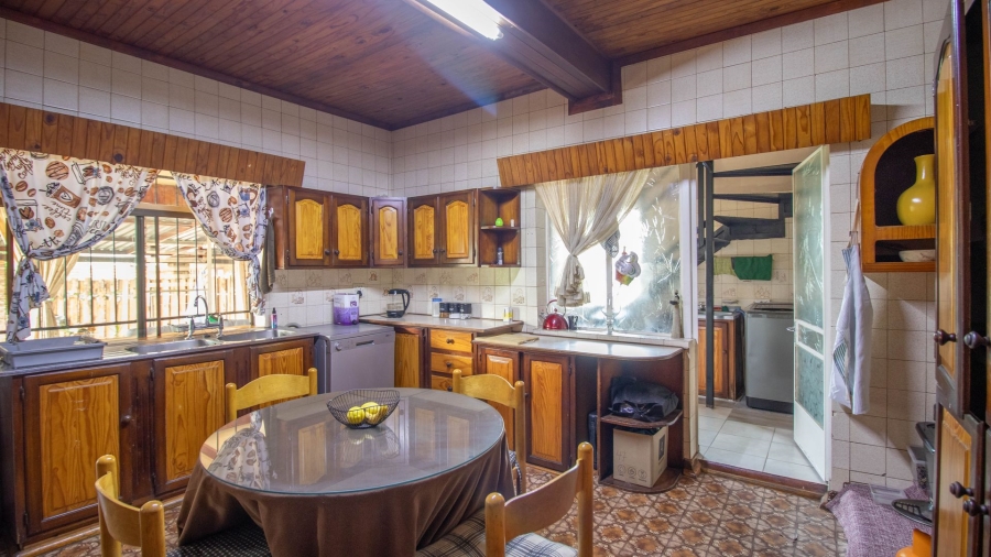 11 Bedroom Property for Sale in Parkhill Gardens Gauteng