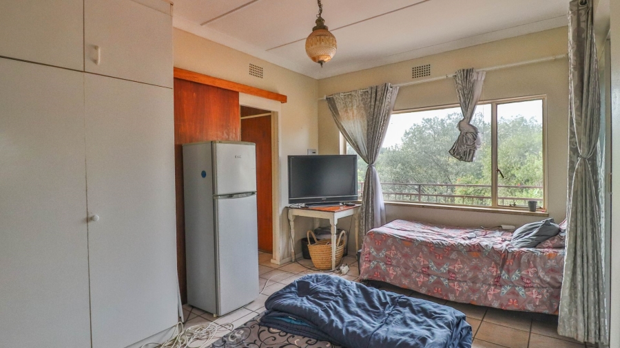 11 Bedroom Property for Sale in Parkhill Gardens Gauteng